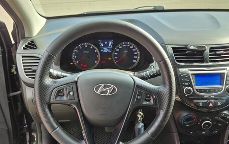 Hyundai Solaris II рестайлинг, 2012 год, 890 000 рублей, 12 фотография