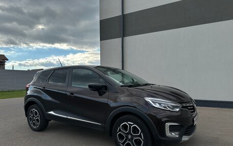 Renault Kaptur I рестайлинг, 2020 год, 1 450 000 рублей, 3 фотография