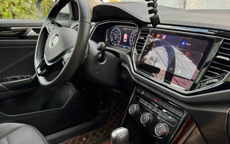 Volkswagen T-Roc I, 2020 год, 2 490 000 рублей, 16 фотография