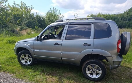 Chevrolet Niva I рестайлинг, 2011 год, 450 000 рублей, 2 фотография