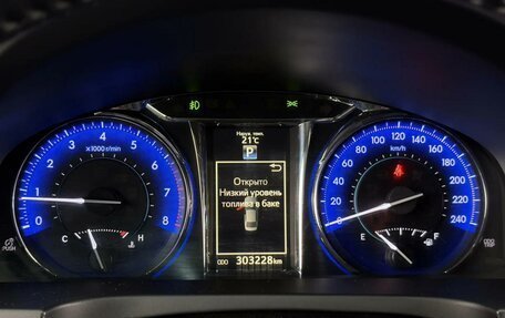 Toyota Camry, 2015 год, 1 850 000 рублей, 16 фотография