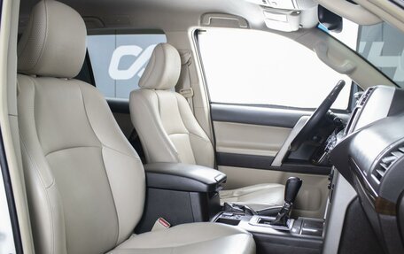 Toyota Land Cruiser Prado 150 рестайлинг 2, 2010 год, 2 390 000 рублей, 6 фотография