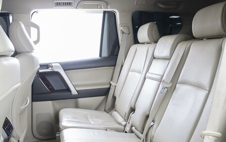 Toyota Land Cruiser Prado 150 рестайлинг 2, 2010 год, 2 390 000 рублей, 9 фотография