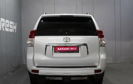 Toyota Land Cruiser Prado 150 рестайлинг 2, 2010 год, 2 390 000 рублей, 4 фотография