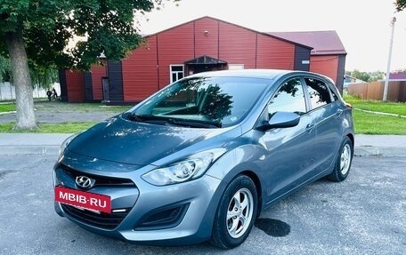 Hyundai i30 II рестайлинг, 2013 год, 910 000 рублей, 2 фотография