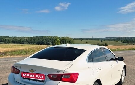 Chevrolet Malibu IX, 2016 год, 1 150 000 рублей, 5 фотография