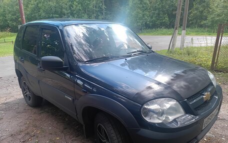 Chevrolet Niva I рестайлинг, 2015 год, 480 000 рублей, 3 фотография