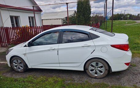 Hyundai Solaris II рестайлинг, 2016 год, 1 020 000 рублей, 3 фотография