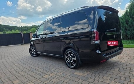 Mercedes-Benz V-Класс, 2018 год, 5 999 999 рублей, 3 фотография