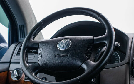 Volkswagen Multivan T5, 2006 год, 1 300 000 рублей, 12 фотография