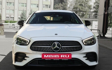 Mercedes-Benz E-Класс, 2021 год, 7 590 000 рублей, 2 фотография