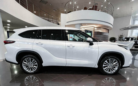 Toyota Highlander, 2026 год, 5 700 000 рублей, 4 фотография