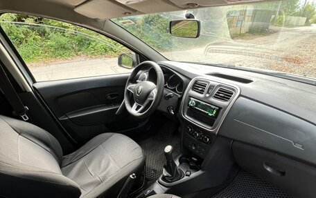 Renault Logan II, 2019 год, 400 000 рублей, 10 фотография