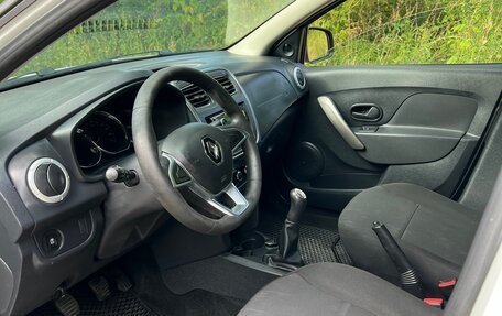 Renault Logan II, 2019 год, 400 000 рублей, 8 фотография