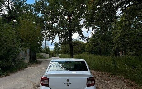 Renault Logan II, 2019 год, 400 000 рублей, 3 фотография