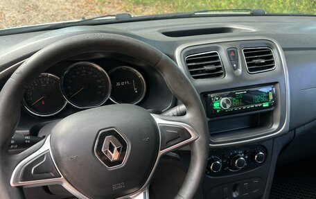 Renault Logan II, 2019 год, 400 000 рублей, 9 фотография