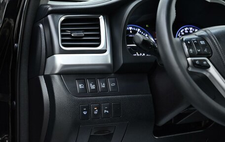 Toyota Highlander III, 2015 год, 2 655 000 рублей, 12 фотография
