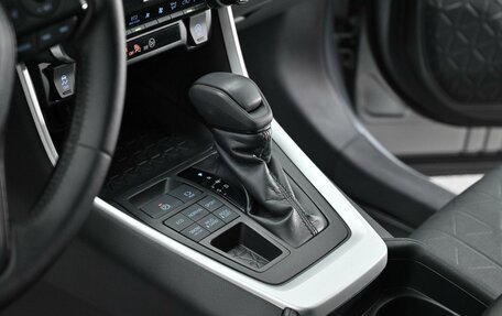 Toyota RAV4, 2021 год, 2 985 000 рублей, 14 фотография