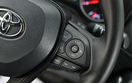 Toyota RAV4, 2021 год, 2 985 000 рублей, 13 фотография