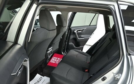 Toyota RAV4, 2021 год, 2 985 000 рублей, 7 фотография