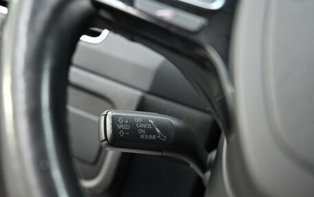 Volkswagen Touareg III, 2013 год, 1 865 000 рублей, 14 фотография
