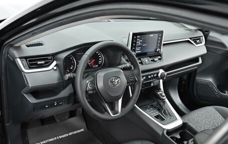 Toyota RAV4, 2021 год, 2 875 000 рублей, 5 фотография
