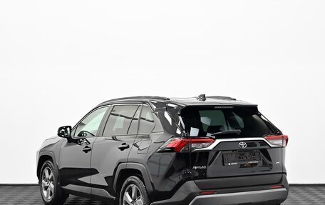Toyota RAV4, 2021 год, 2 875 000 рублей, 4 фотография