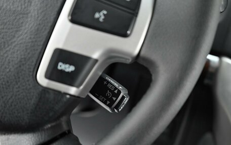 Toyota Land Cruiser 200, 2015 год, 3 775 000 рублей, 9 фотография