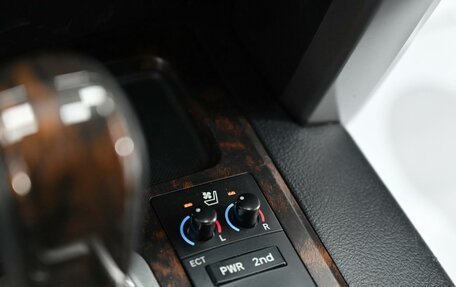 Toyota Land Cruiser 200, 2015 год, 3 775 000 рублей, 12 фотография