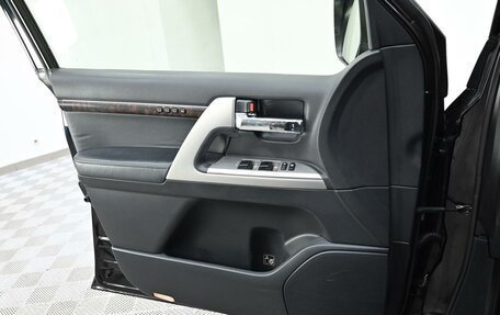 Toyota Land Cruiser 200, 2015 год, 3 775 000 рублей, 13 фотография