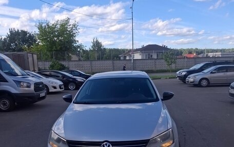 Volkswagen Jetta VI, 2013 год, 970 000 рублей, 3 фотография