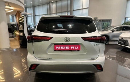 Toyota Highlander, 2025 год, 4 955 000 рублей, 6 фотография