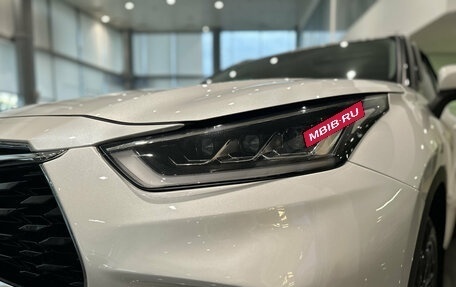 Toyota Highlander, 2025 год, 4 955 000 рублей, 17 фотография