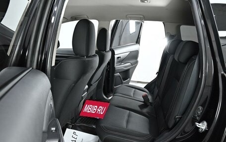 Mitsubishi Outlander III рестайлинг 3, 2019 год, 1 865 000 рублей, 12 фотография