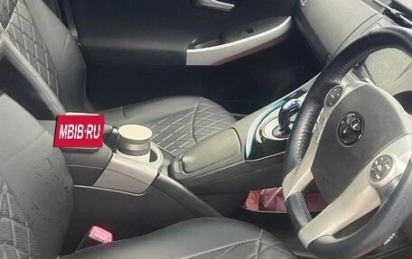 Toyota Prius, 2012 год, 22 фотография