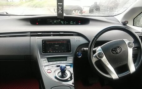 Toyota Prius, 2012 год, 23 фотография
