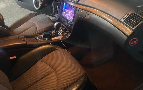 Mercedes-Benz E-Класс, 2004 год, 900 000 рублей, 14 фотография