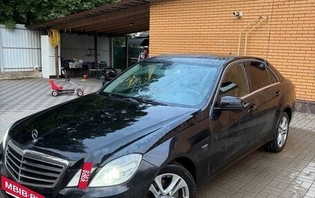 Mercedes-Benz E-Класс, 2012 год, 1 245 000 рублей, 3 фотография