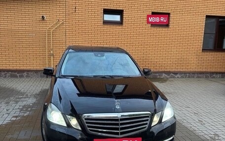 Mercedes-Benz E-Класс, 2012 год, 1 245 000 рублей, 2 фотография