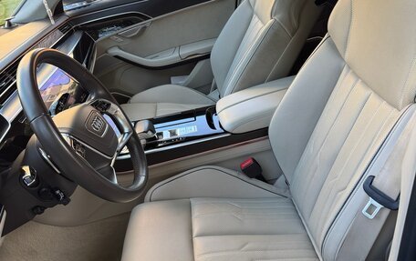 Audi A8, 2019 год, 5 450 000 рублей, 3 фотография