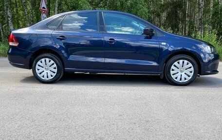 Volkswagen Polo VI (EU Market), 2015 год, 930 000 рублей, 2 фотография