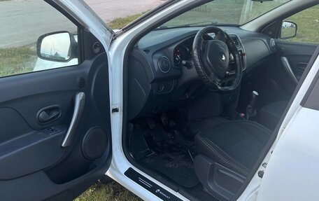 Renault Logan II, 2014 год, 390 000 рублей, 6 фотография