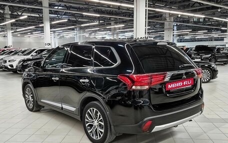 Mitsubishi Outlander III рестайлинг 3, 2016 год, 1 549 000 рублей, 4 фотография