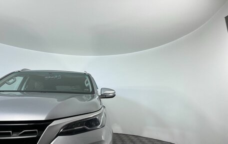 Toyota Fortuner II, 2020 год, 2 999 000 рублей, 9 фотография