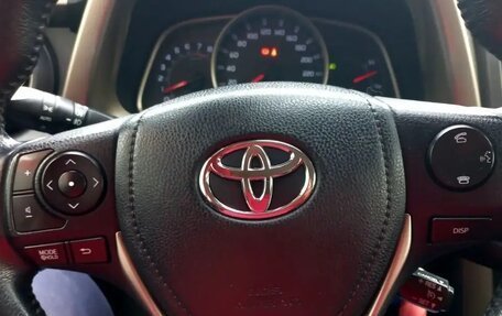 Toyota RAV4, 2013 год, 1 800 000 рублей, 14 фотография