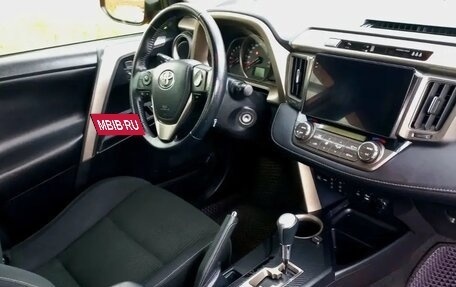 Toyota RAV4, 2013 год, 1 800 000 рублей, 13 фотография