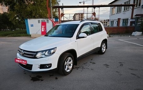 Volkswagen Tiguan I, 2015 год, 1 850 000 рублей, 3 фотография