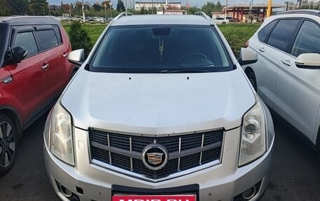 Cadillac SRX II рестайлинг, 2012 год, 1 020 000 рублей, 1 фотография