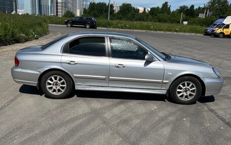 Hyundai Sonata IV рестайлинг, 2003 год, 200 000 рублей, 2 фотография
