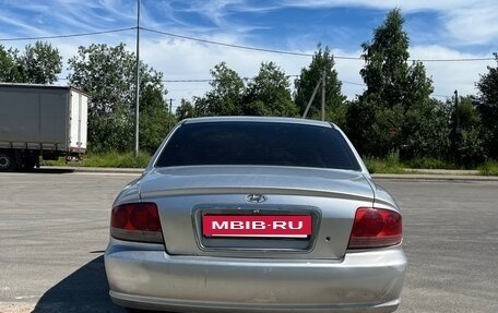 Hyundai Sonata IV рестайлинг, 2003 год, 200 000 рублей, 3 фотография